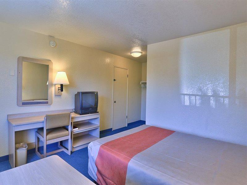 Motel 6-Prescott, Az المظهر الخارجي الصورة