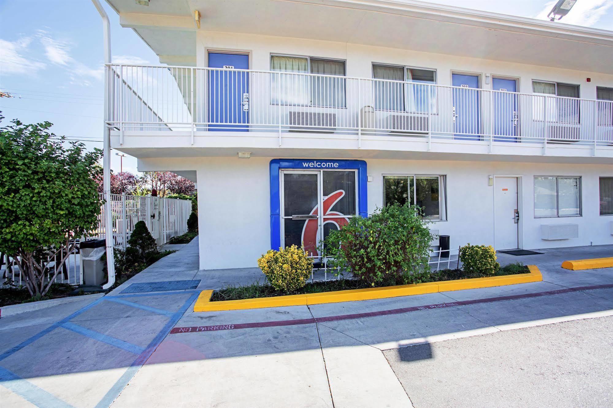 Motel 6-Prescott, Az المظهر الخارجي الصورة