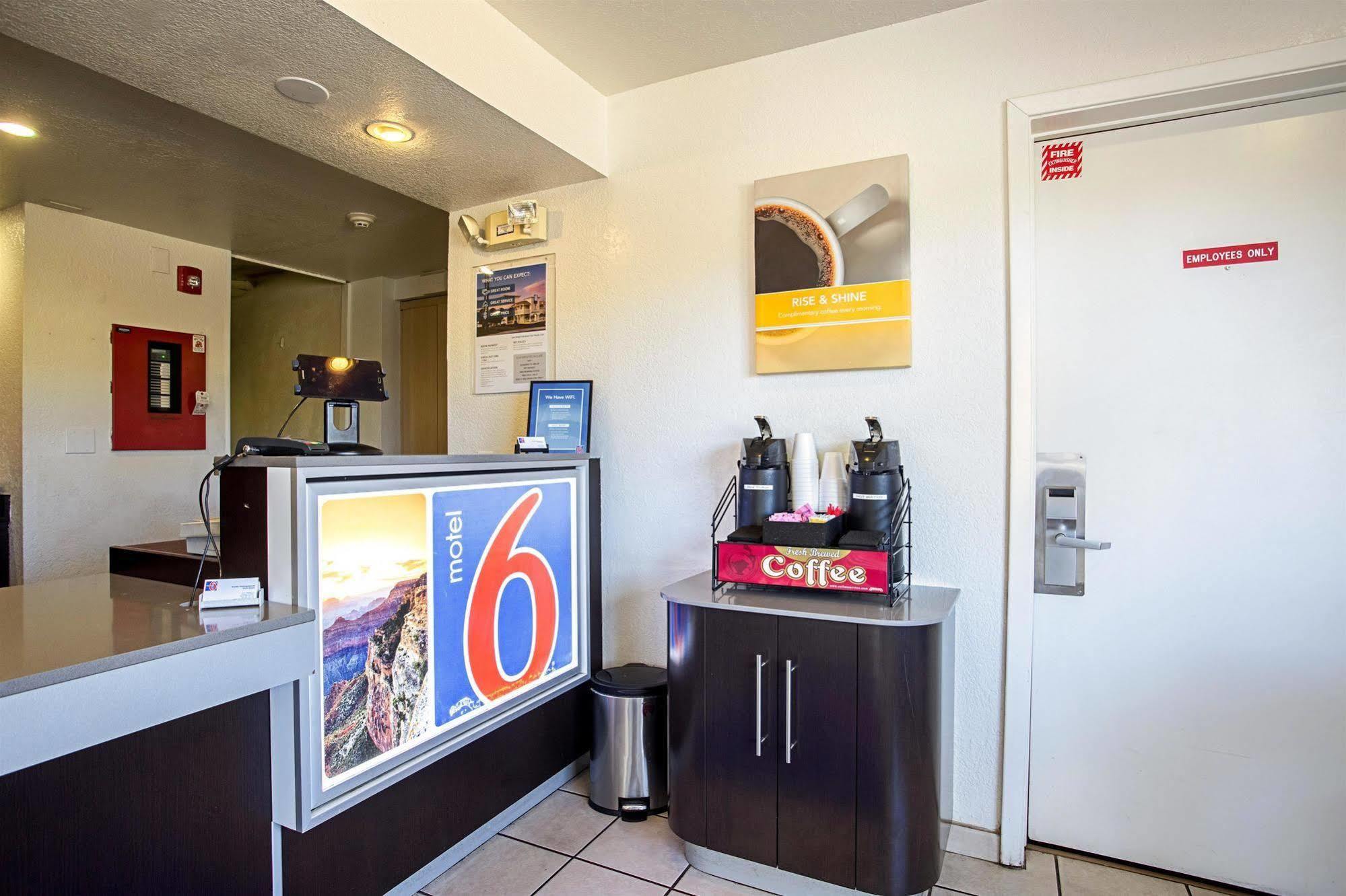 Motel 6-Prescott, Az المظهر الخارجي الصورة