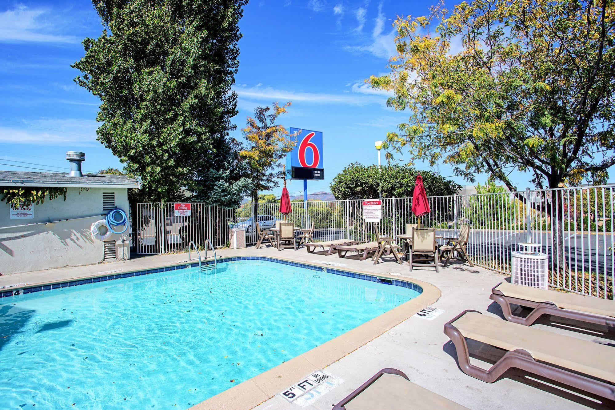 Motel 6-Prescott, Az المظهر الخارجي الصورة